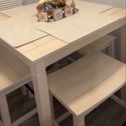 Cream Table With Stools 