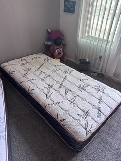 Twin mattress