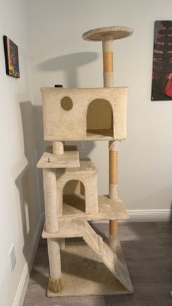 Tall Multi-Level Cat Tree