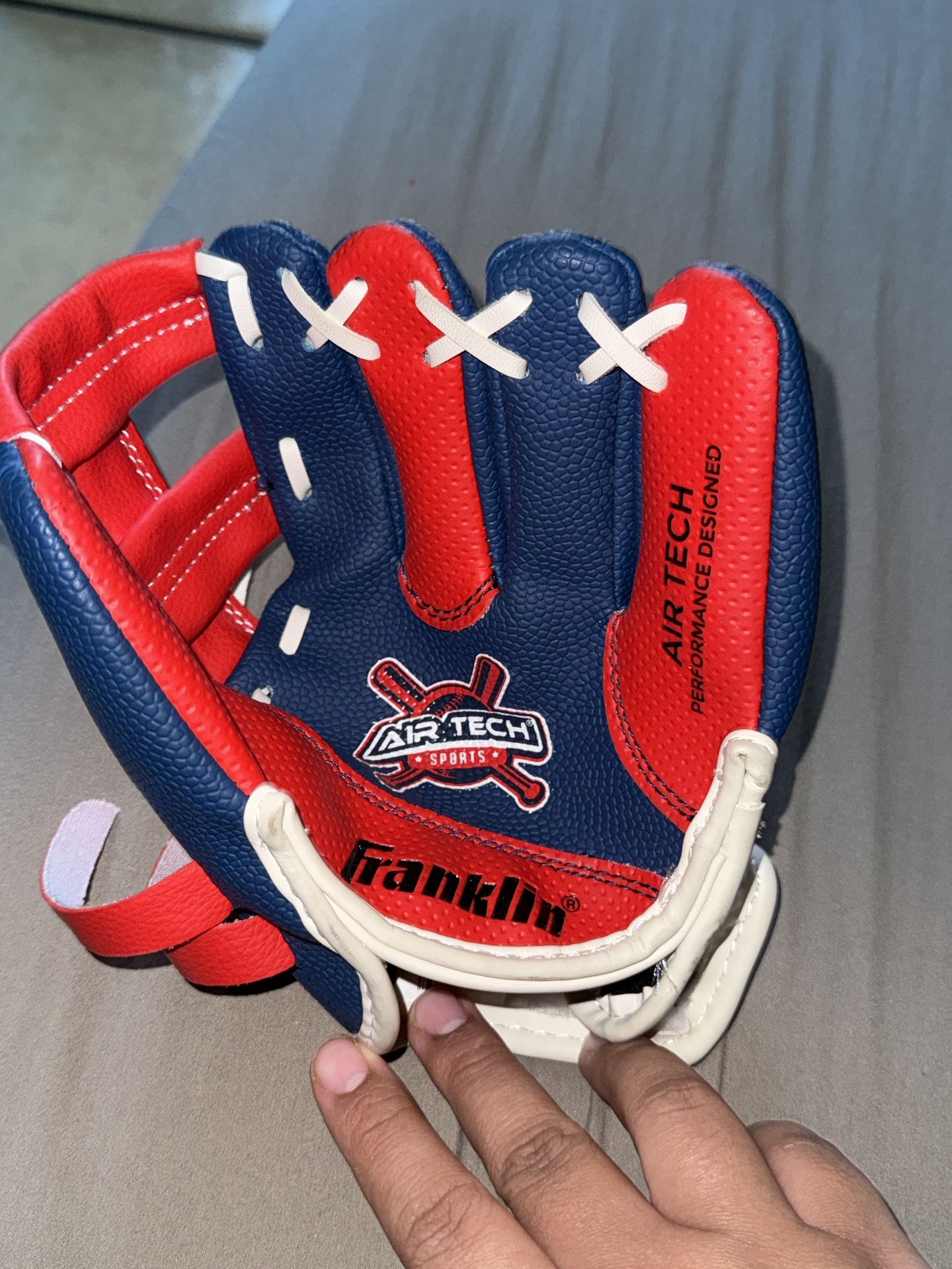 Baseball Glove (toddler Size)