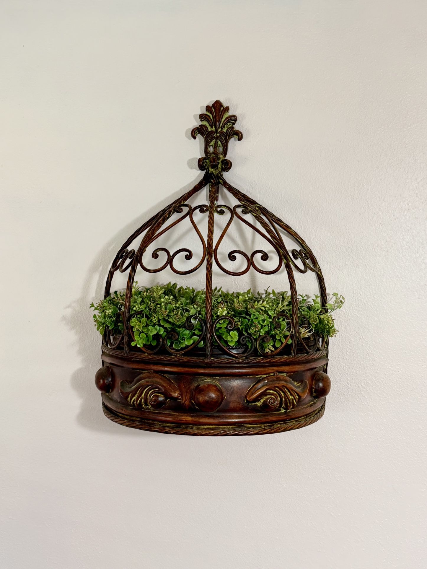 🪴 4 Antique-Style Hanging Plant Shelf with Faux Plants
