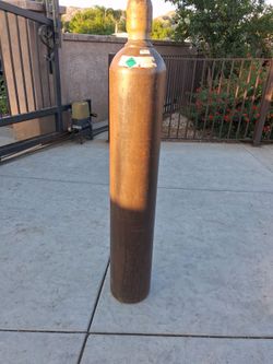 Empty argon tank,measurements on pictures