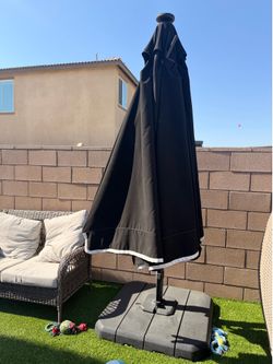 Outdoor umbrella