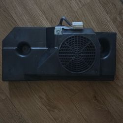 Subaru Forester 08 Subwoofer 