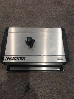 Kicker 5 Channel Amp W/ Bass Knob