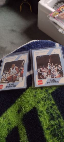 Basketball North Carolina Sam Perkins Bundle of 2 cash porch pickup Redmond