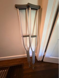 Adjustable Crutches