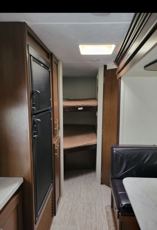 2018 Tracer Breeze 26DBS