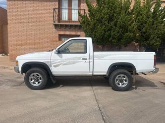 1995 Nissan 4x4 Truck