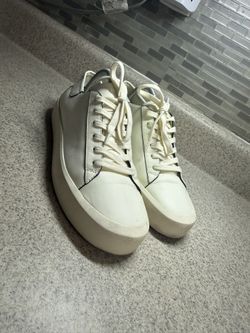 Vince Blair / Warren–style minimalist leather sneakers