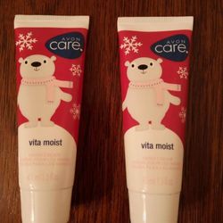 Christmas Holiday Avon Vita Moist Polar Bear Limited Edition Hand Cream 2