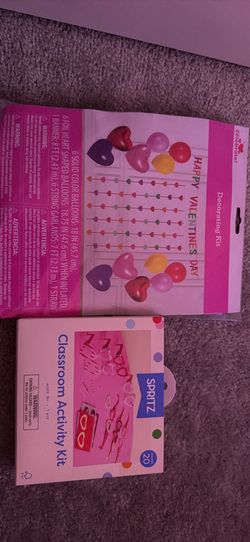 V-day Decorations Never Used