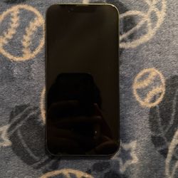 iPhone 13 - Unlocked - 128GB