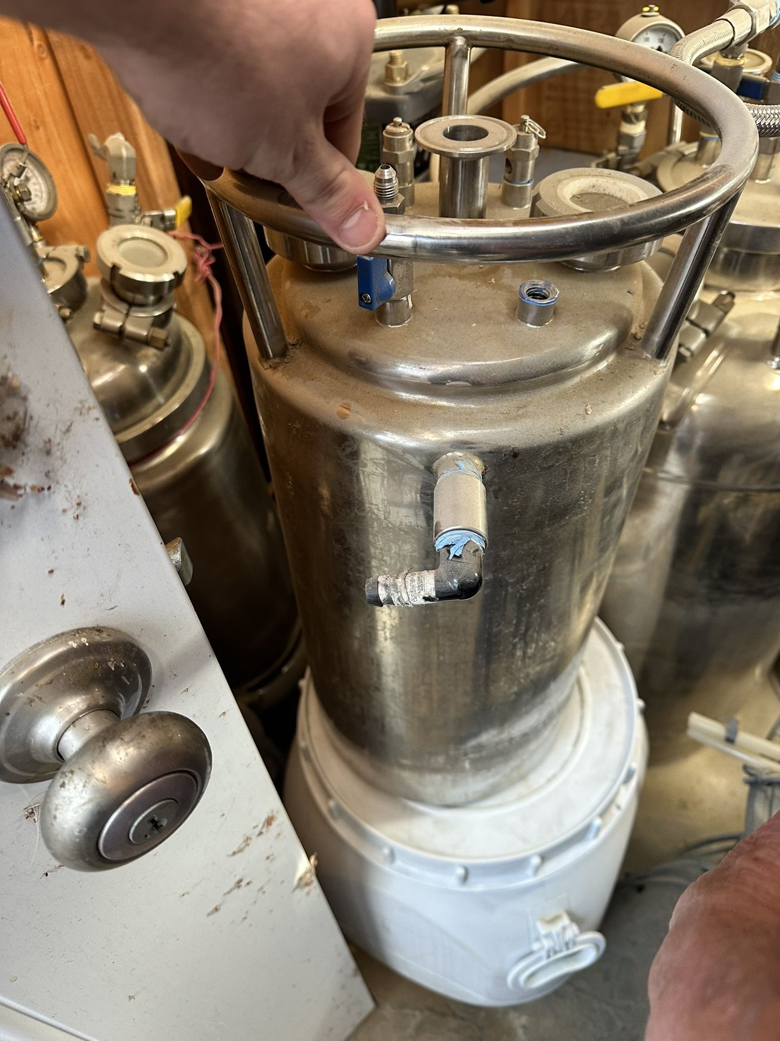 Solvent tanks