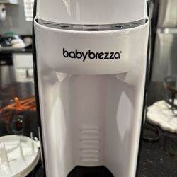 Baby Brezza Formula Dispenser 