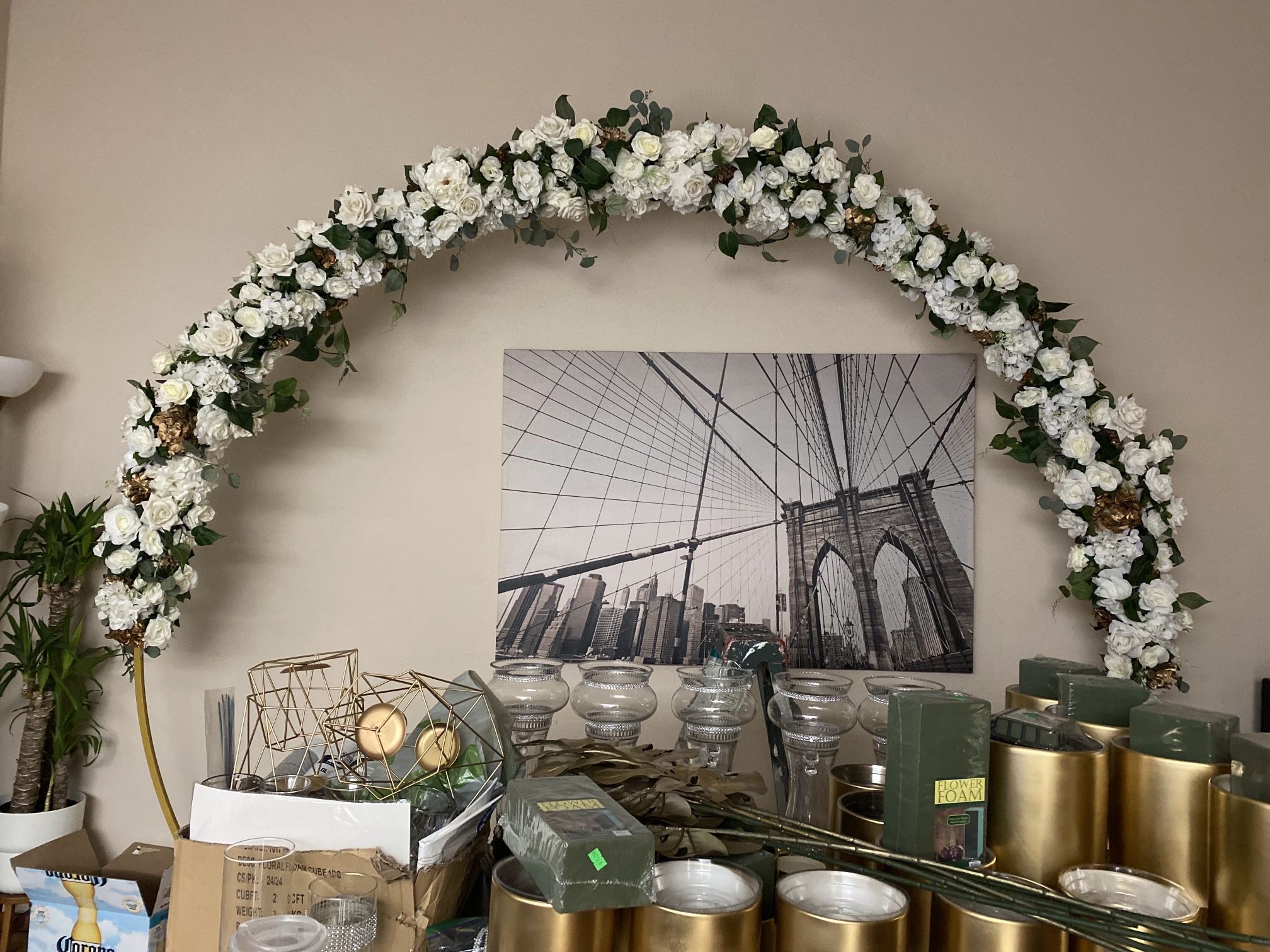 Balloon/Flower Round Gold Arch 