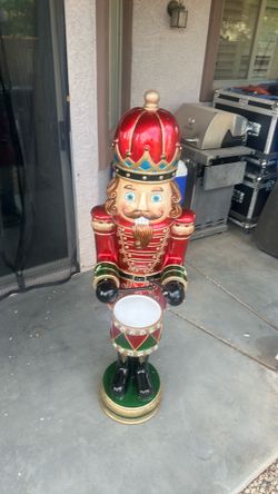 Fraser Hill Farm 5-ft Animated Nutcracker with Snare Drum Lights and Music