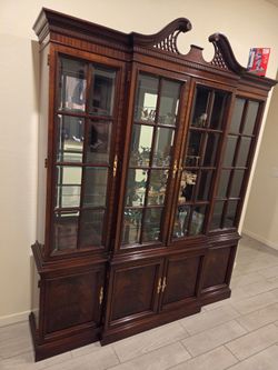 Beautiful cherry wood hutch
