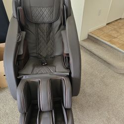 Brookstone Massage Chair 