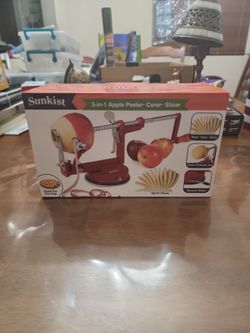 Sunkist: 3-in-1 Apple Peeler• Corer• Slicer