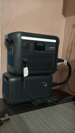 Anker power station with expansion battery