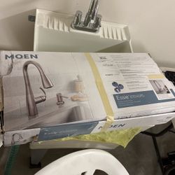 MOEN BLACK FAUCET