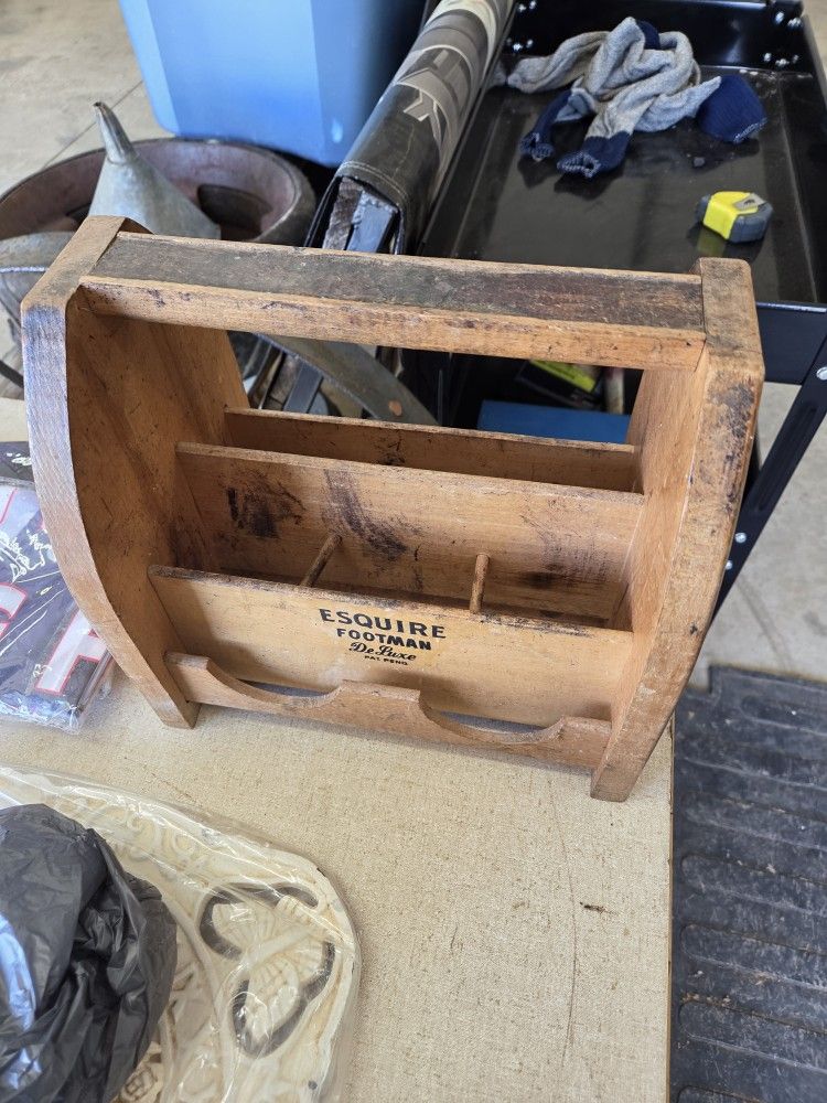 Vintage Esquire Footman Deluxe Shoe Shine Box, Wood Shoe Shine Caddy