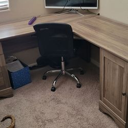 Corner desk unit and chair