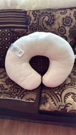 Bobby Breastfeeding Pilllow