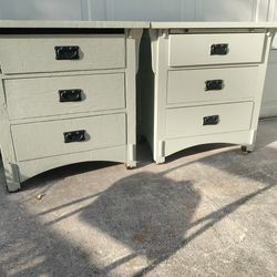 ✨ Chic Gray Nightstands ✨Solid! ✨