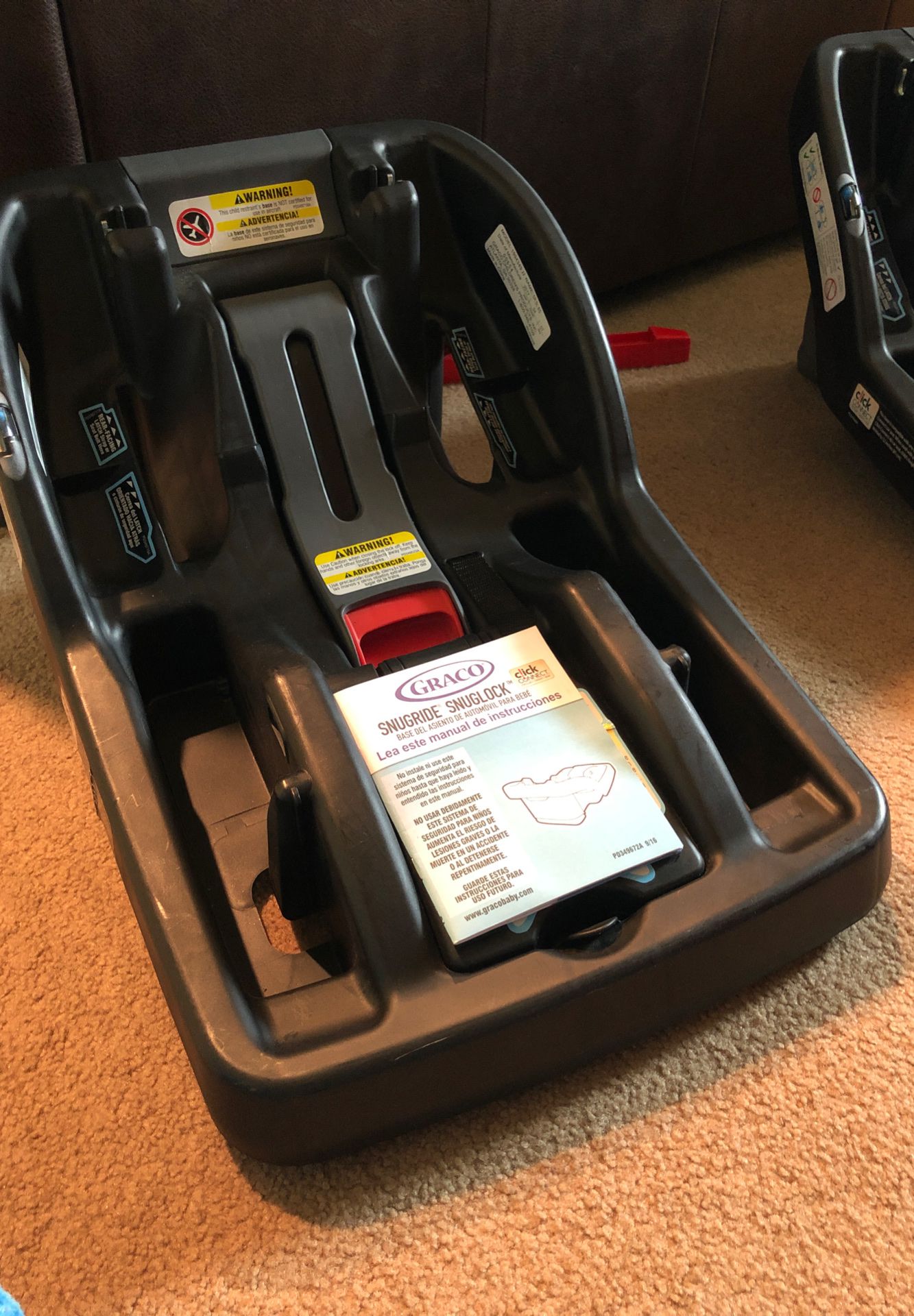 Graco Click Connect car seat bases (2)