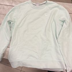 Nike Solo Swish Fleece Crew In Mint Green
