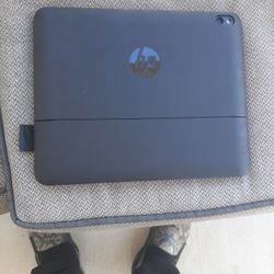 HP ElitePad 1000 G2, Windows 10 Pro, 4 GB RAM, 128 GB,, SIM Card Card Slot, Rugged Case, Docking  Station,  Power Adapters 