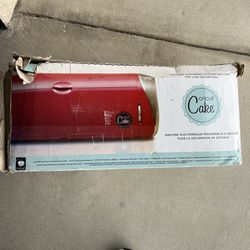 Cricut Cake - crafting - bakery - home