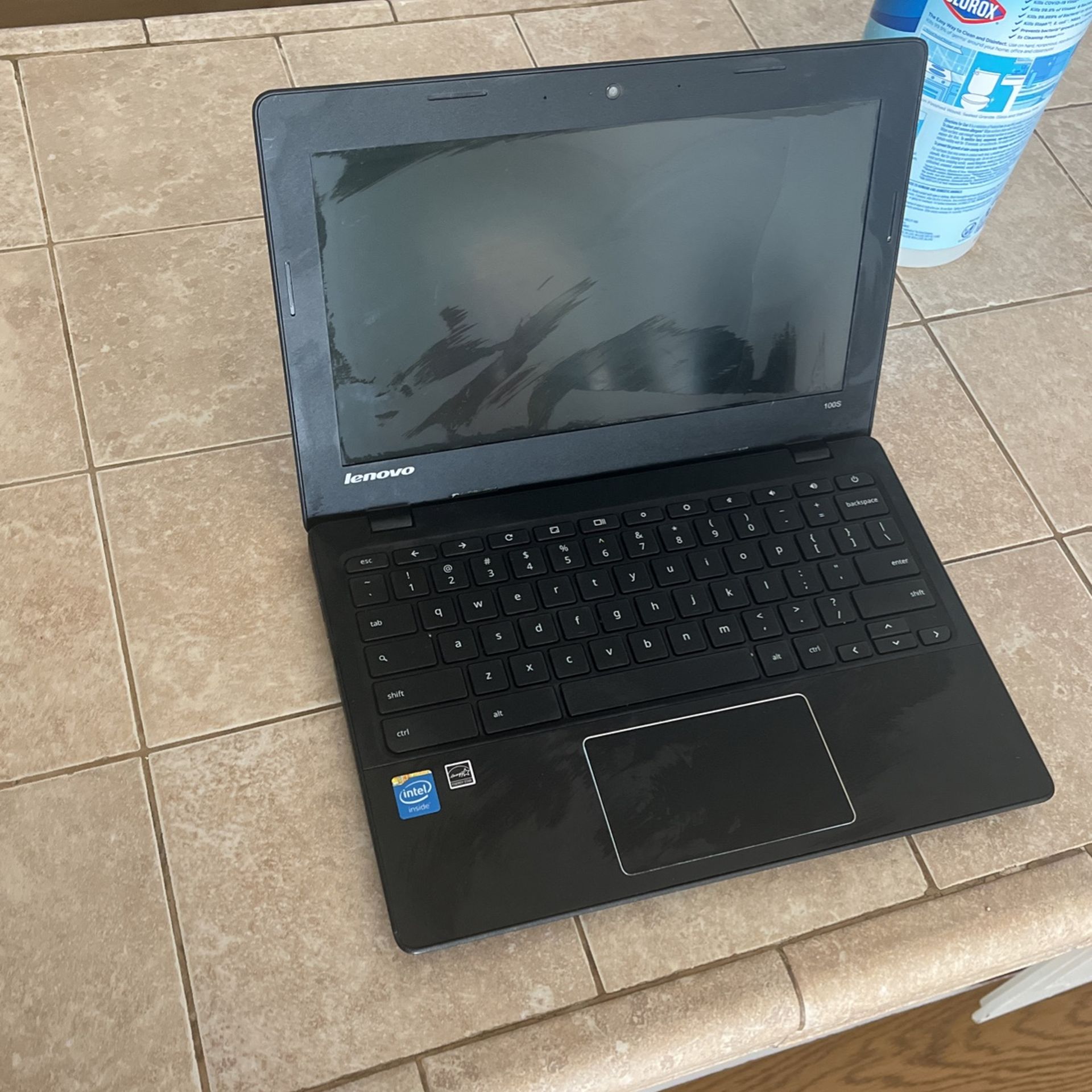 Lenovo Chromebook everything but screen is working