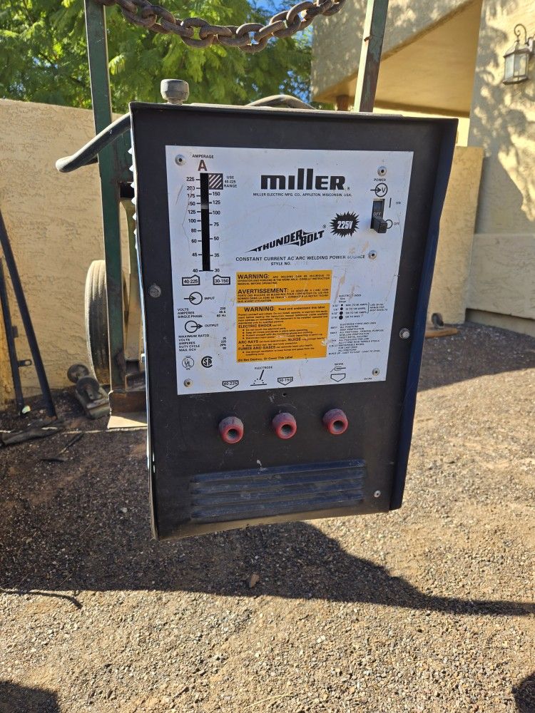 Miller. Welder. 150AMP Load. 220VAC