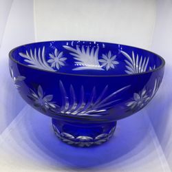 VINTAGE CRYSTAL BOHEMIAN COBALT BLUE HAND CUT TO CLEAR FOOTED BOWL MINT