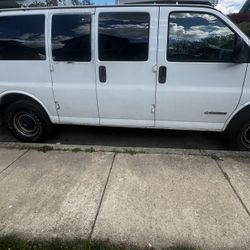 2001 Chevrolet Express