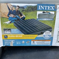 Queen Size intex Blow up mattress and Car Investor Inflator 