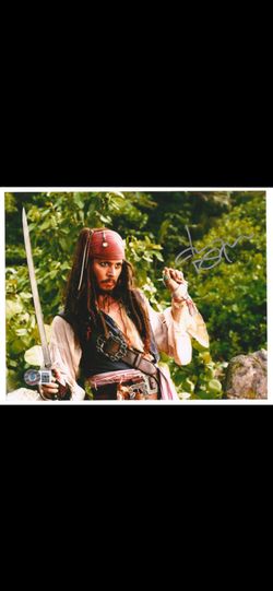Johnny Depp Signed Pirates of the Caribbean 8x10 Jack Sparrow Autograph Beckett COA