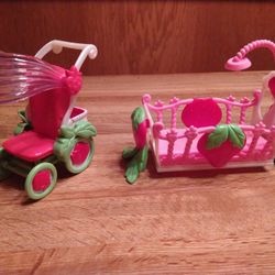 Strawberry Shortcake Cradle And Stroller