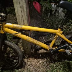 Haro  F3  Bmx Bike 