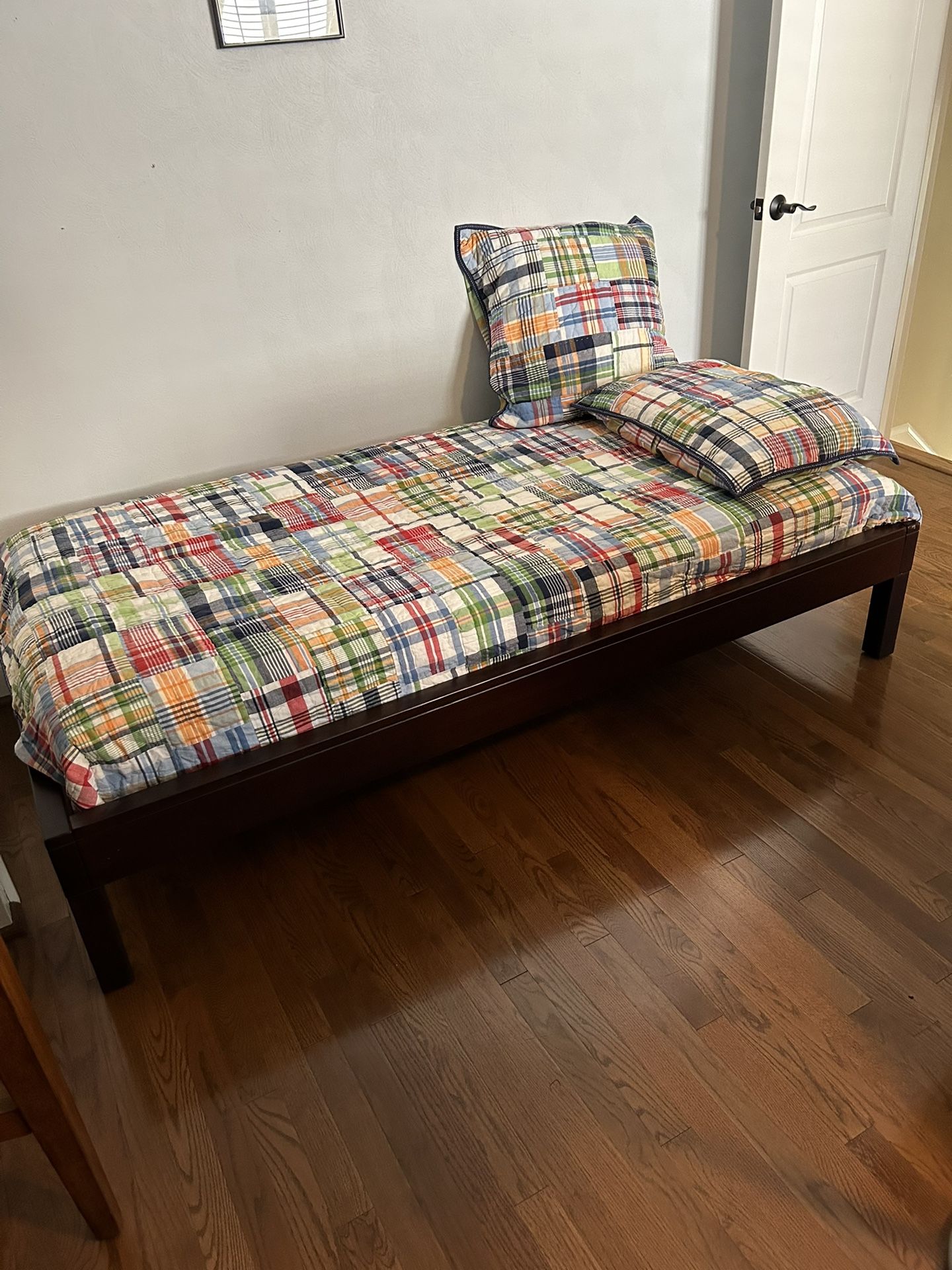 Pottery Barn Twin Bed