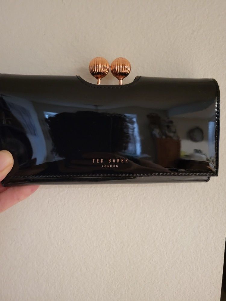 Ted Baker LONDON Wallet / Clutch Brand New