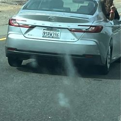 Toyota Camry (R O A D . R A G E) throws BE ER BOTTLES @others while Drinking & Driving