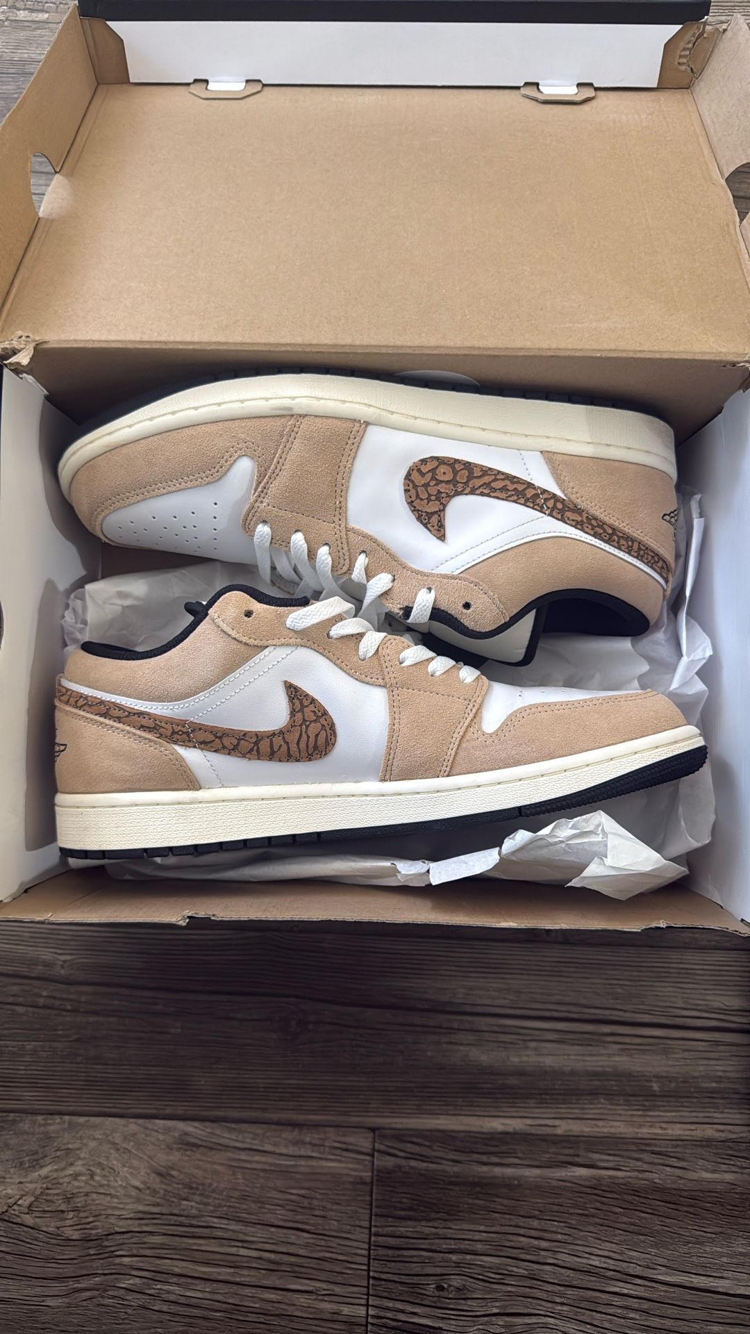 Air Jordan 1 Low SE With Box