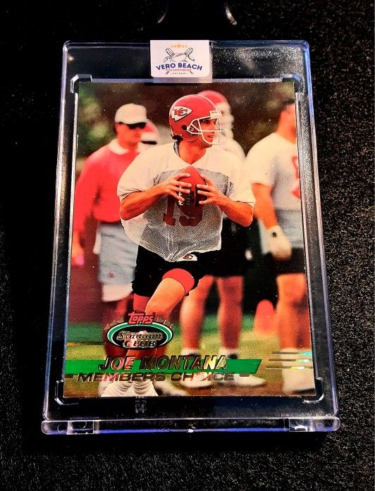 Joe Montana 1993 Topps Stadium Club ! 49ERS NFL LEGEND HOF