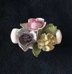 GOLDEN CROWN E R ENGLAND FINE BONE CHINA HAND PAINTED PORCELAIN FLOWERS IN VASE