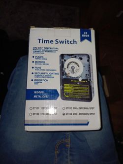 24-Hour Time Switch ST104+Indoor Metal Case