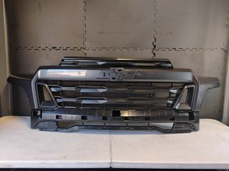 2023 2024 2025 2026 CHEVROLET COLORADO LT Z71 front bumper grille oem.
